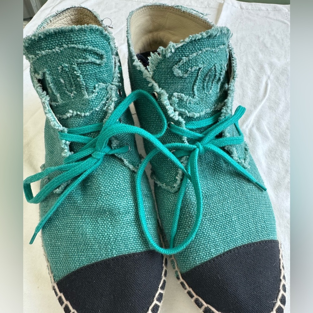 Chanel shoes size 40